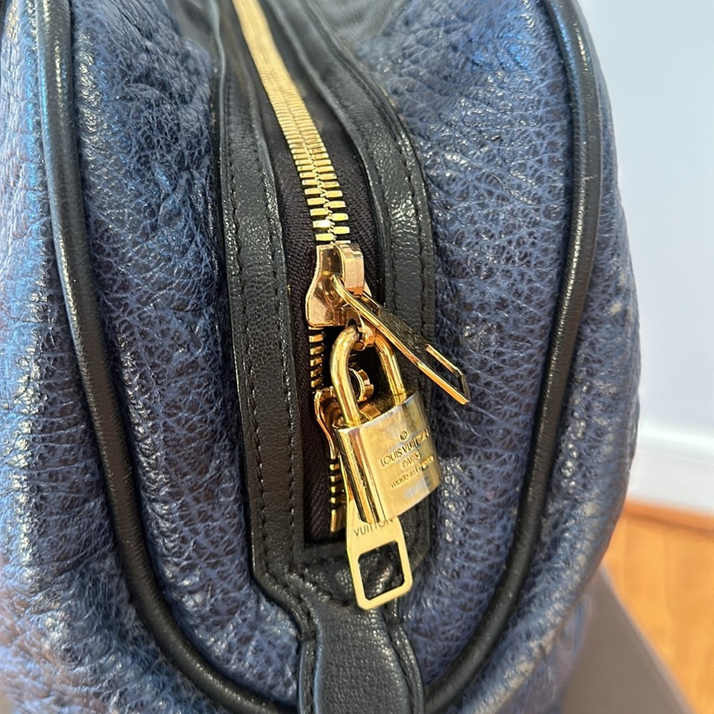 Louis Vuitton trio color tote. - Picture 3 of 7